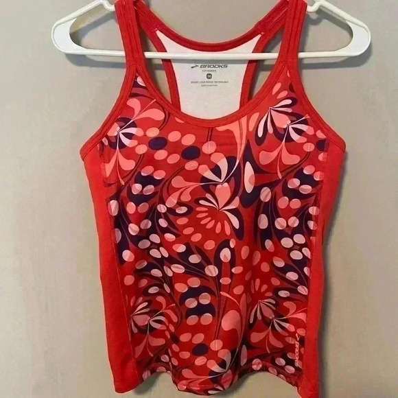 Brooks Tops - Brooks Racerback Tank Top Size M